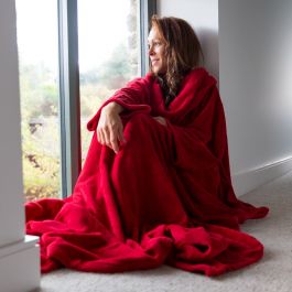 Red Snug-Rug Deluxe Blanket with Sleeves